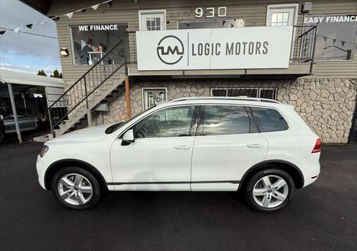 2013 Volkswagen Touareg VR6 Lux