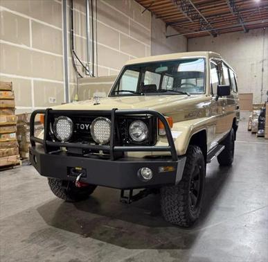 1994 Toyota Land Cruiser Base