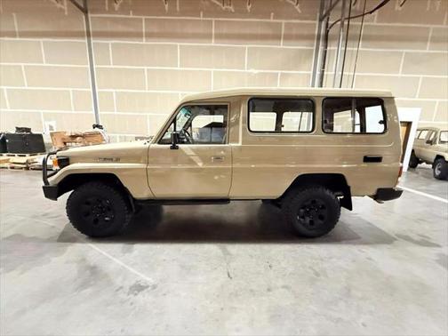 1994 Toyota Land Cruiser Base