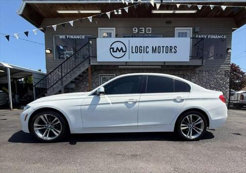 2017 BMW 330 330i Sedan 4D