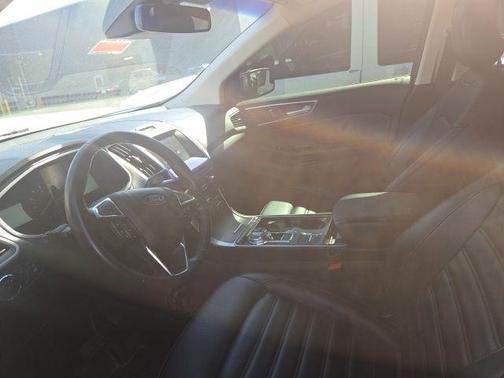 Stone Gray Metallic 2019 Ford Edge SEL