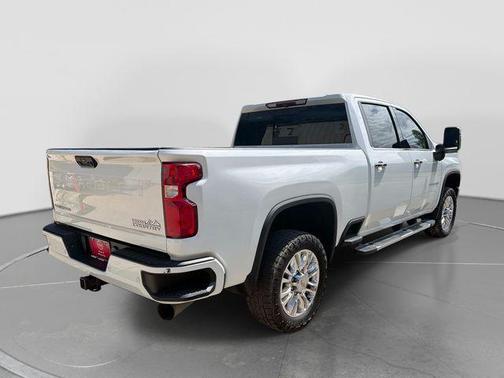 Summit White 2022 Chevrolet Silverado 3500 High Country