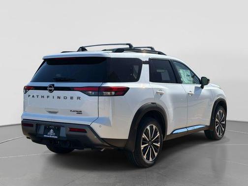 Everest White Pearl Tricoat 2026 Nissan Pathfinder Platinum