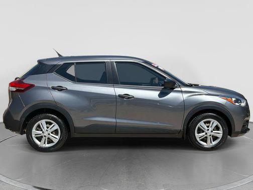 Gun Metallic 2020 Nissan Kicks S