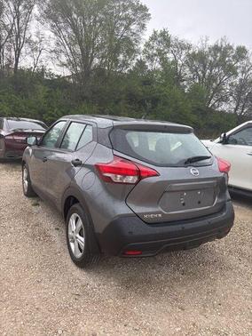 Gun Metallic 2020 Nissan Kicks S