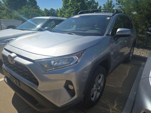 Silver Sky Metallic 2020 Toyota RAV4 XLE