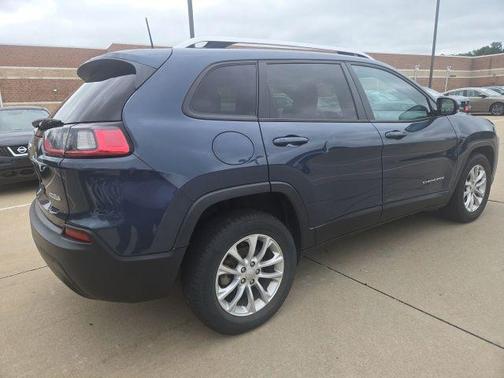 Slate Blue Pearlcoat 2021 Jeep Cherokee Latitude