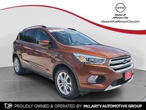 Canyon Ridge Metallic 2017 Ford Escape SE