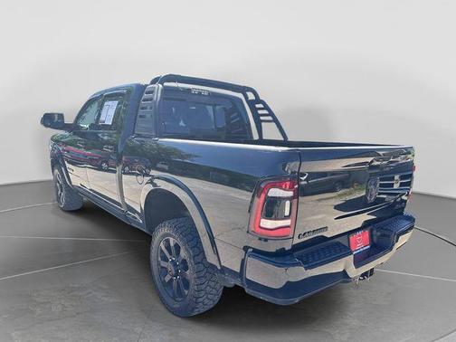 Diamond Black Crystal Pearlcoat 2019 RAM 2500 Laramie Crew Cab 4x4 6'4' Box