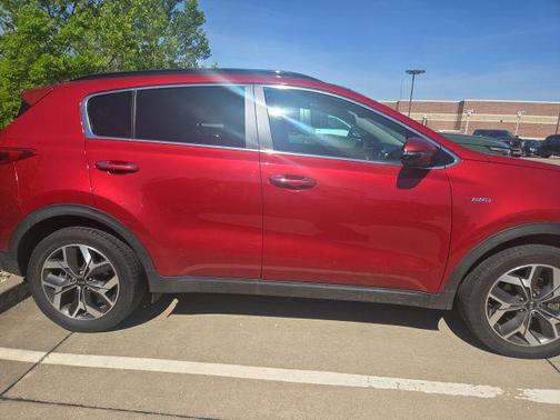 Hyper Red 2021 Kia Sportage EX