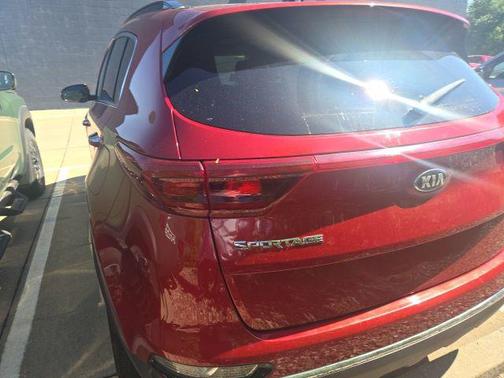 Hyper Red 2021 Kia Sportage EX