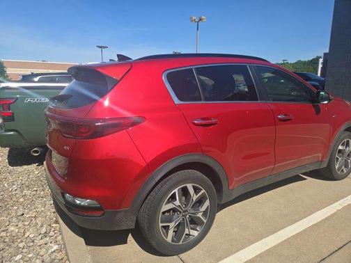 Hyper Red 2021 Kia Sportage EX