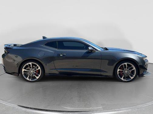 Nightfall Gray Metallic 2017 Chevrolet Camaro 2SS