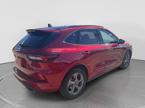 Rapid Red Metallic Tinted Clearcoat 2023 Ford Escape ST-Line