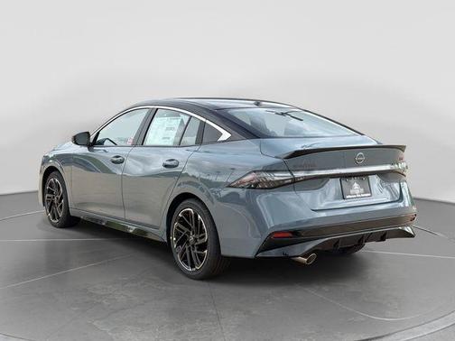 Atlantic Gray/Super Black 2026 Nissan Sentra SR