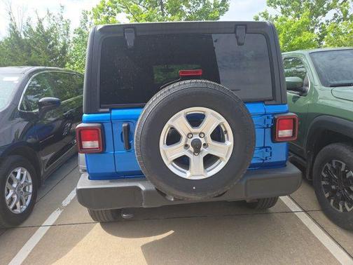 Hydro Blue Pearlcoat 2023 Jeep Wrangler Sport S