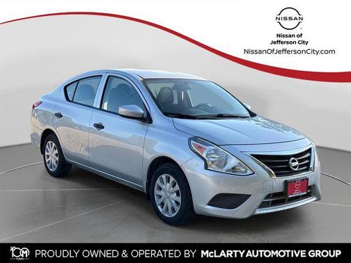 Brilliant Silver Metallic 2018 Nissan Versa 1.6 S