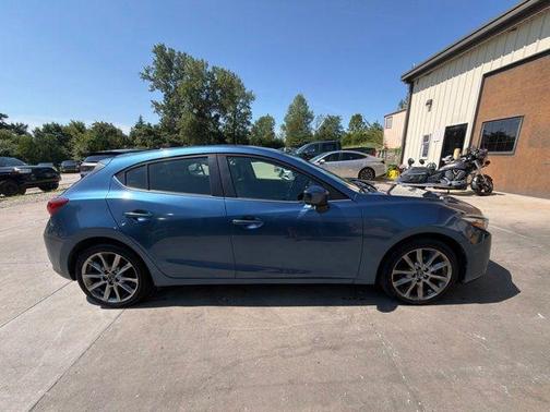 Eternal Blue Mica 2018 Mazda Mazda3 Touring