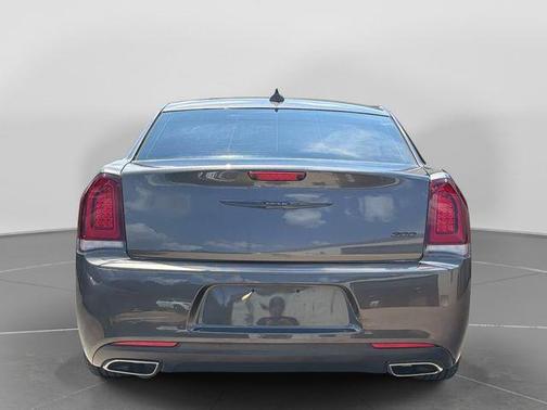Granite Crystal Metallic Clearcoat 2023 Chrysler 300 Touring