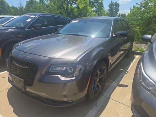 Granite Crystal Metallic Clearcoat 2023 Chrysler 300 Touring