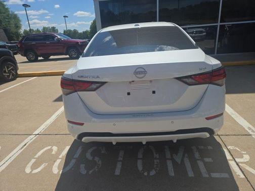 Aspen White Tricoat 2024 Nissan Sentra SV