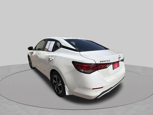 Aspen White Tricoat 2024 Nissan Sentra SV