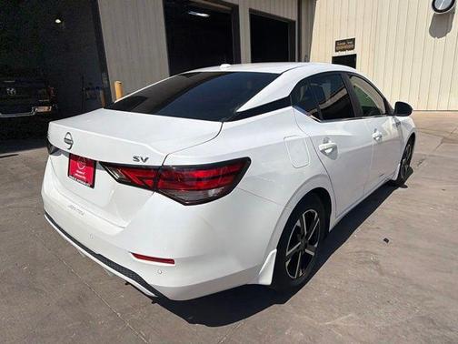Aspen White Tricoat 2024 Nissan Sentra SV