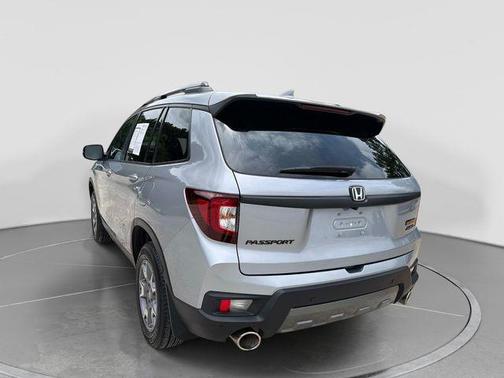 Silver Metallic 2022 Honda Passport AWD TrailSport