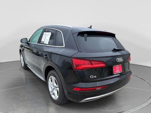 Black Metallic 2019 Audi Q5 2.0T Premium