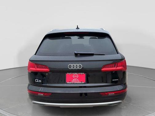 Black Metallic 2019 Audi Q5 2.0T Premium