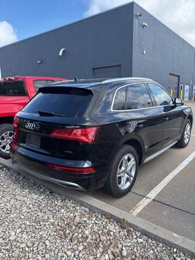 Black Metallic 2019 Audi Q5 2.0T Premium