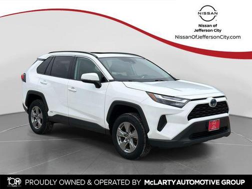 Ice Cap 2024 Toyota RAV4 Hybrid XLE