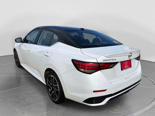 Aspen White/Super Black 2025 Nissan Sentra SR
