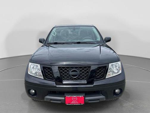 Magnetic Black Pearl 2021 Nissan Frontier SV