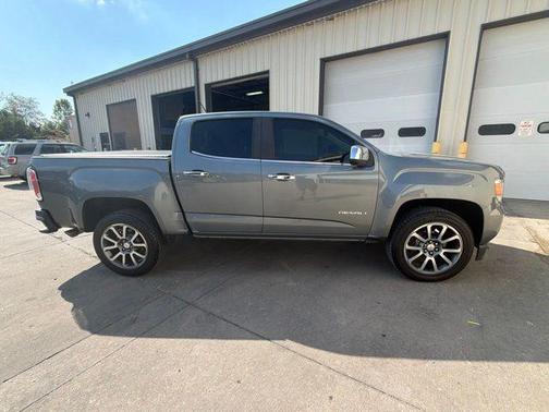 Quartz Metallic 2019 GMC Canyon Denali