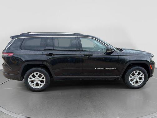 Diamond Black Crystal Pearlcoat 2023 Jeep Grand Cherokee L Limited