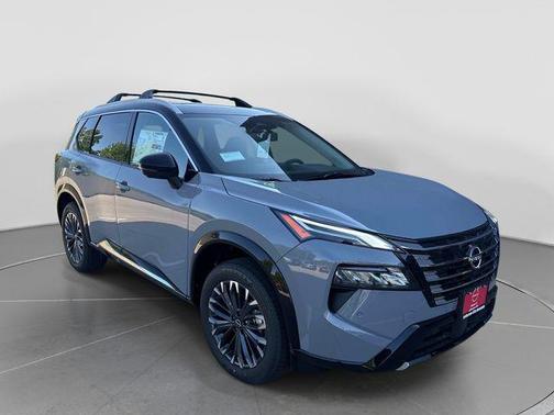 Boulder Gray/Super Black 2026 Nissan Rogue Platinum