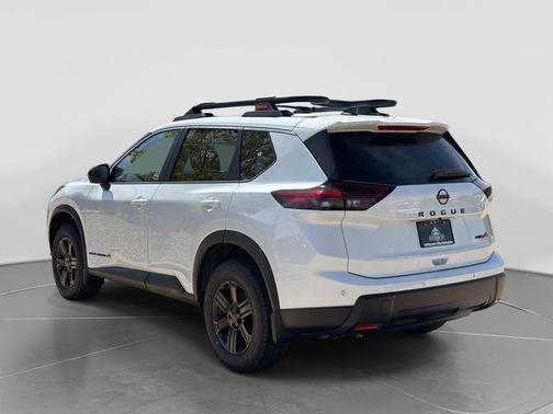 Everest White Pearl Tricoat 2026 Nissan Rogue Rock Creek