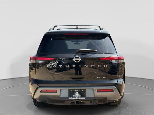 Super Black 2026 Nissan Pathfinder SL