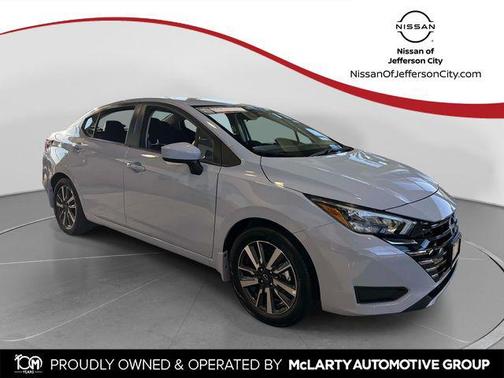Gray Sky Pearl 2025 Nissan Versa 1.6 SV