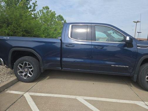 Pacific Blue Metallic 2023 GMC Sierra 1500 SLE