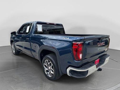 Pacific Blue Metallic 2023 GMC Sierra 1500 SLE