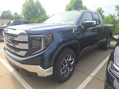 Pacific Blue Metallic 2023 GMC Sierra 1500 SLE