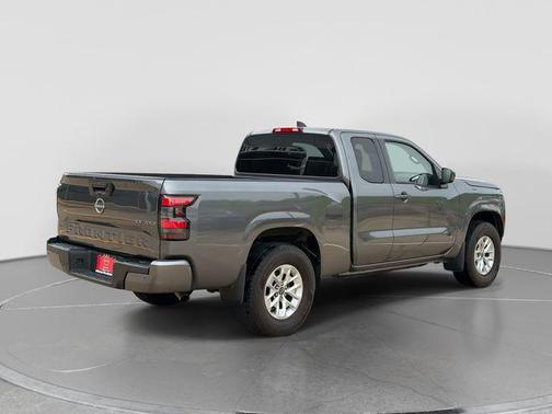 Gun Metallic 2024 Nissan Frontier SV