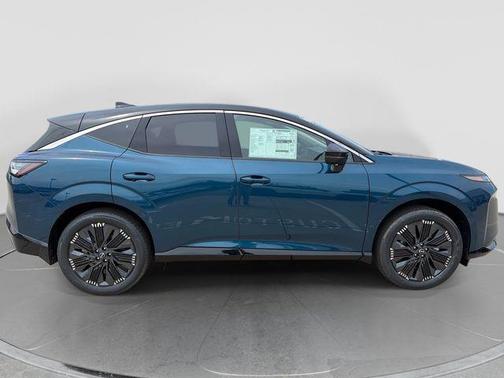 Aurora Blue/Super Black 2026 Nissan Murano Platinum