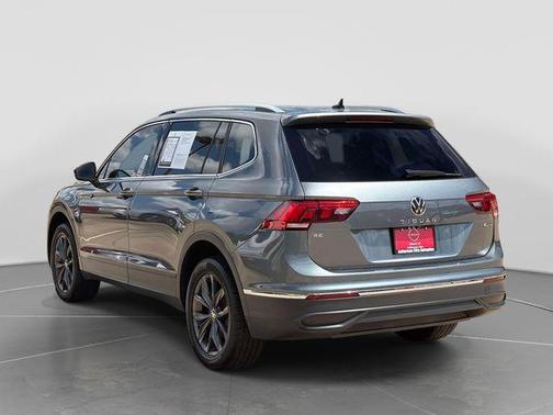 Platinum Gray Metallic 2022 Volkswagen Tiguan 2.0T SE 4MOTION