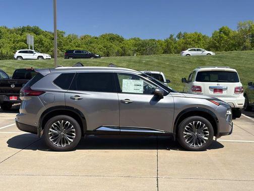 Gun Metallic 2026 Nissan Rogue Platinum