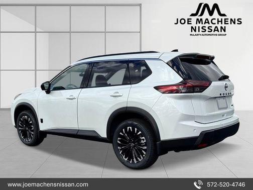 Everest White Pearl Tricoat 2026 Nissan Rogue Dark Armor