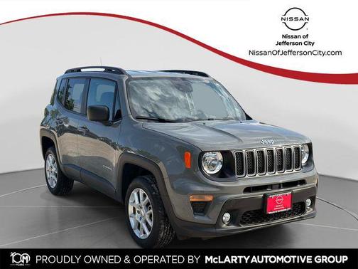 Sting-Gray Clearcoat 2022 Jeep Renegade Latitude