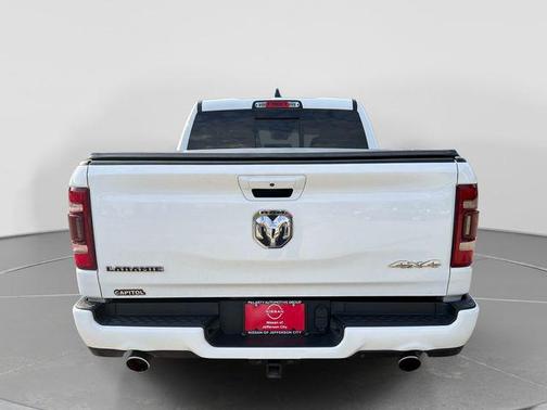 Bright White Clearcoat 2022 RAM 1500 Laramie